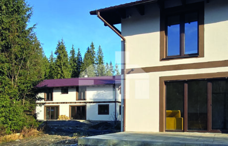 Moderná dvojpodlažná veľká chata - č.57