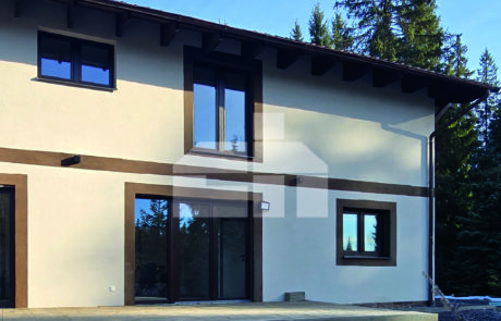 Moderná dvojpodlažná veľká chata - č.57